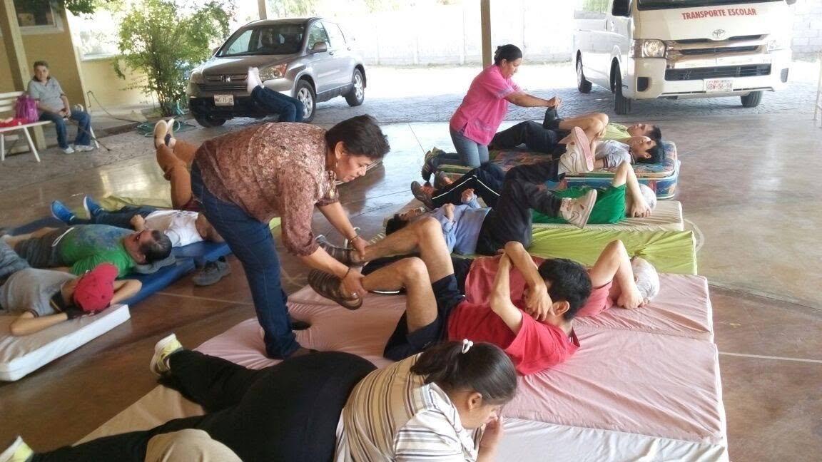 Terapia física y rehabilitación en CLEE